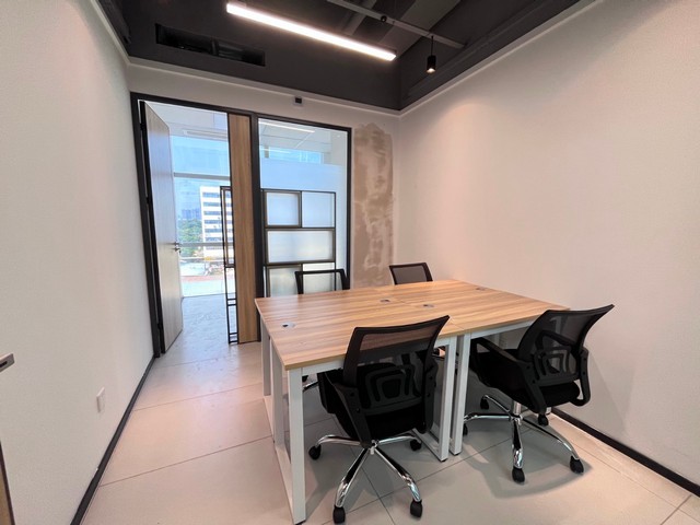 上海锻铜金属雕塑企业